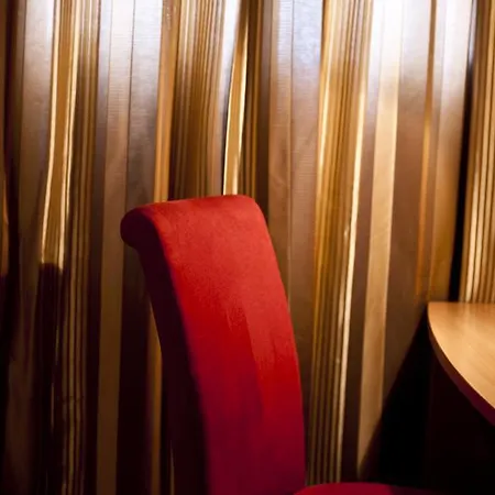 Geyer Hotel 3*