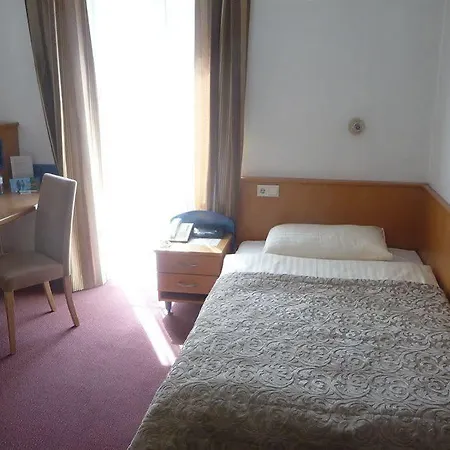 Hotel Geyer Klagenfurt am Woerthersee