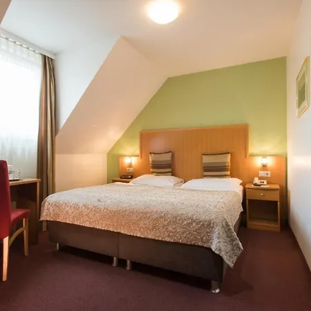 Hotel Geyer Klagenfurt am Woerthersee