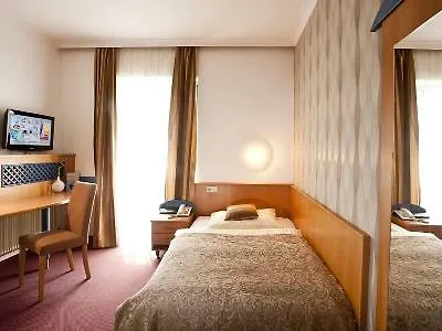 Geyer Hotel 3*
